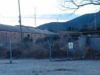 /album/la-bobila-de-viladecans/cartel-de-peligro-jpg/